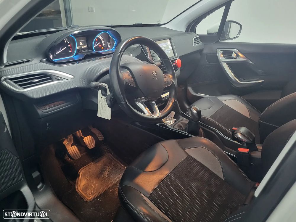 Peugeot 2008 1.6 BlueHDi Allure - 5