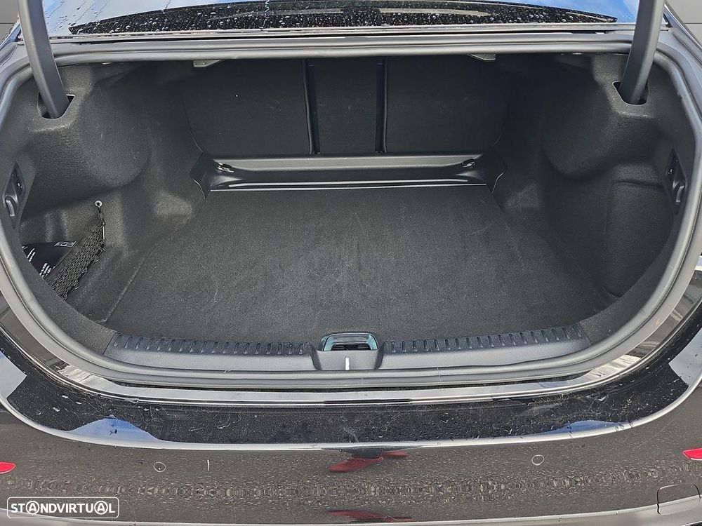 Mercedes-Benz E 220 d AMG Line - 21
