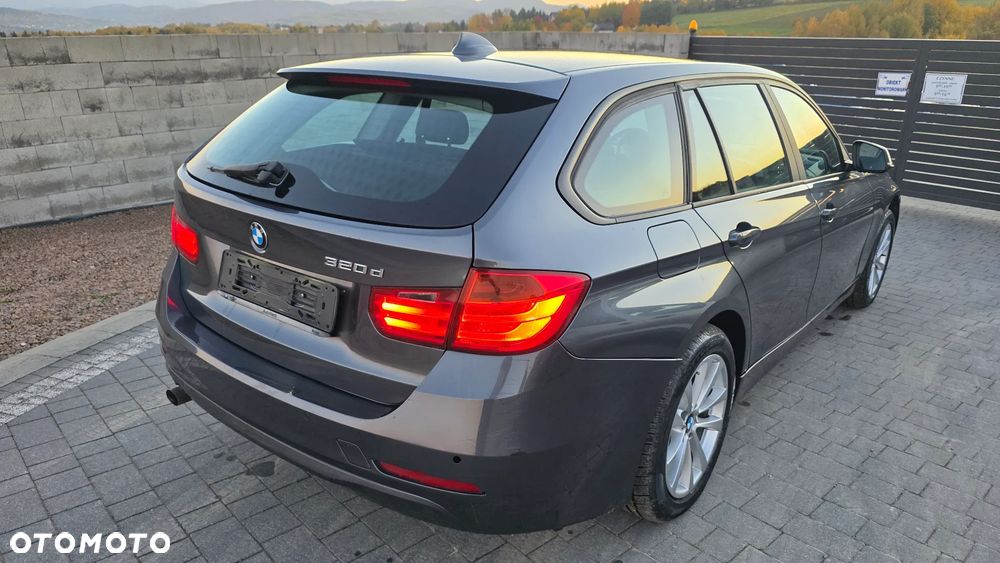BMW Seria 3 320d xDrive - 3