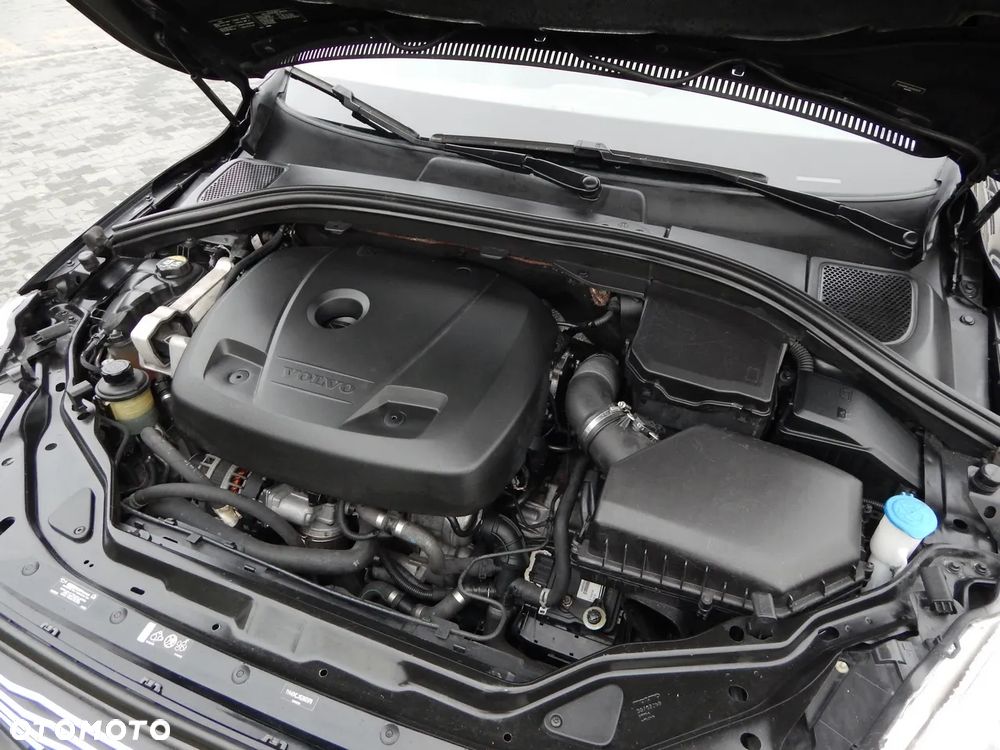 Volvo XC 60 T5 Geartronic Kinetic - 19