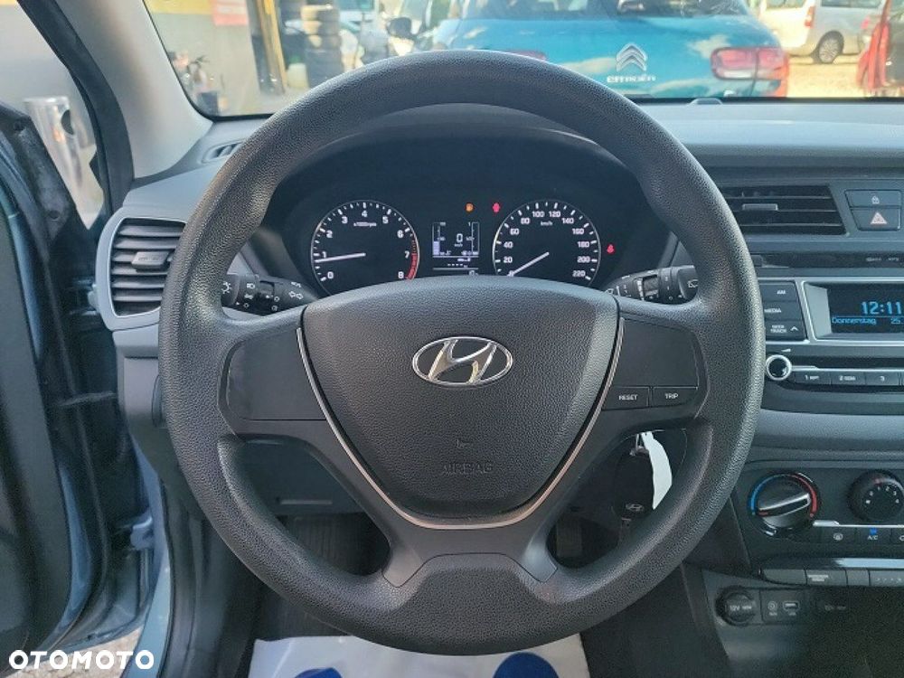 Hyundai i20 - 18