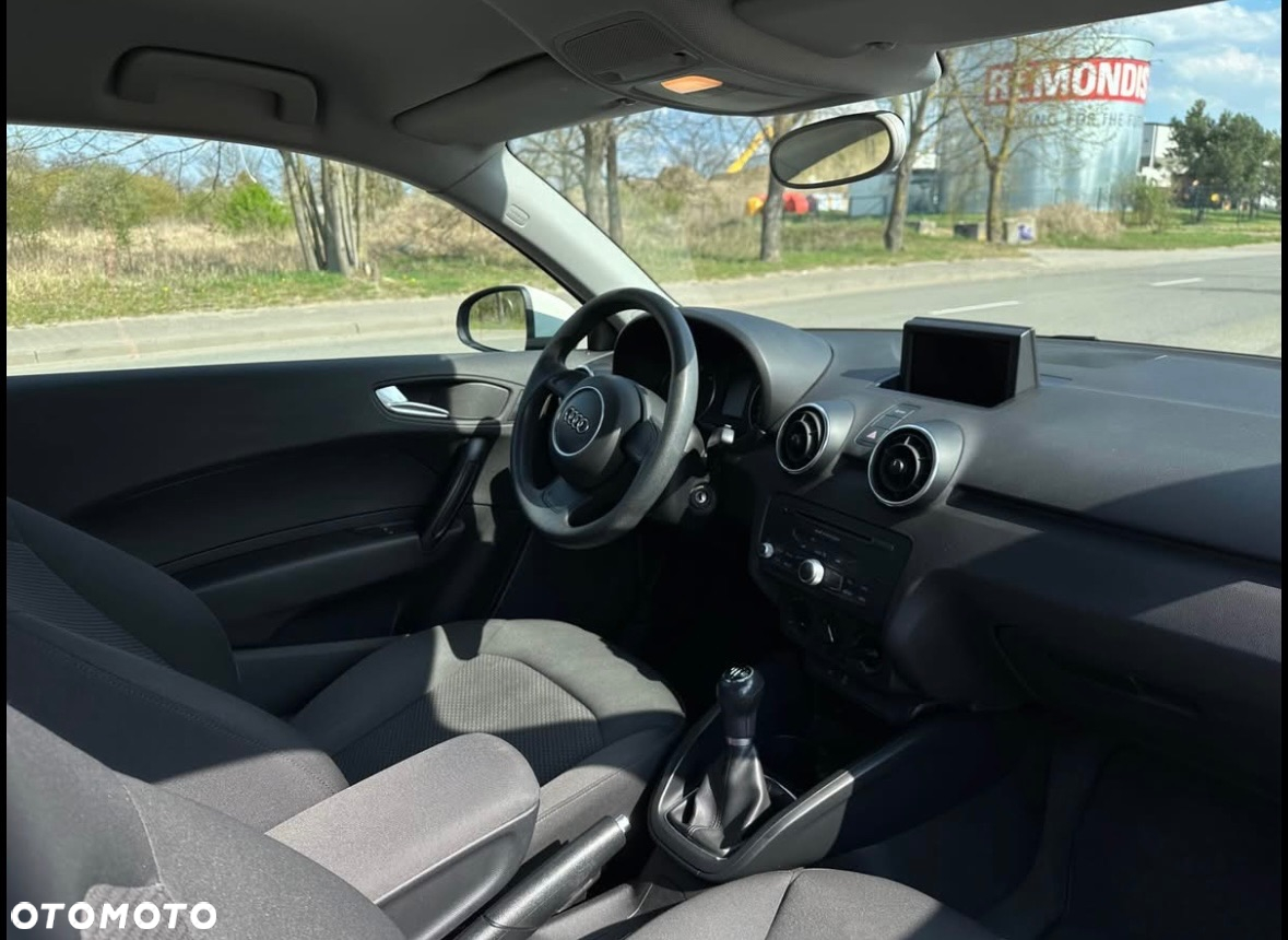 Audi A1 1.6 TDI Attraction - 13