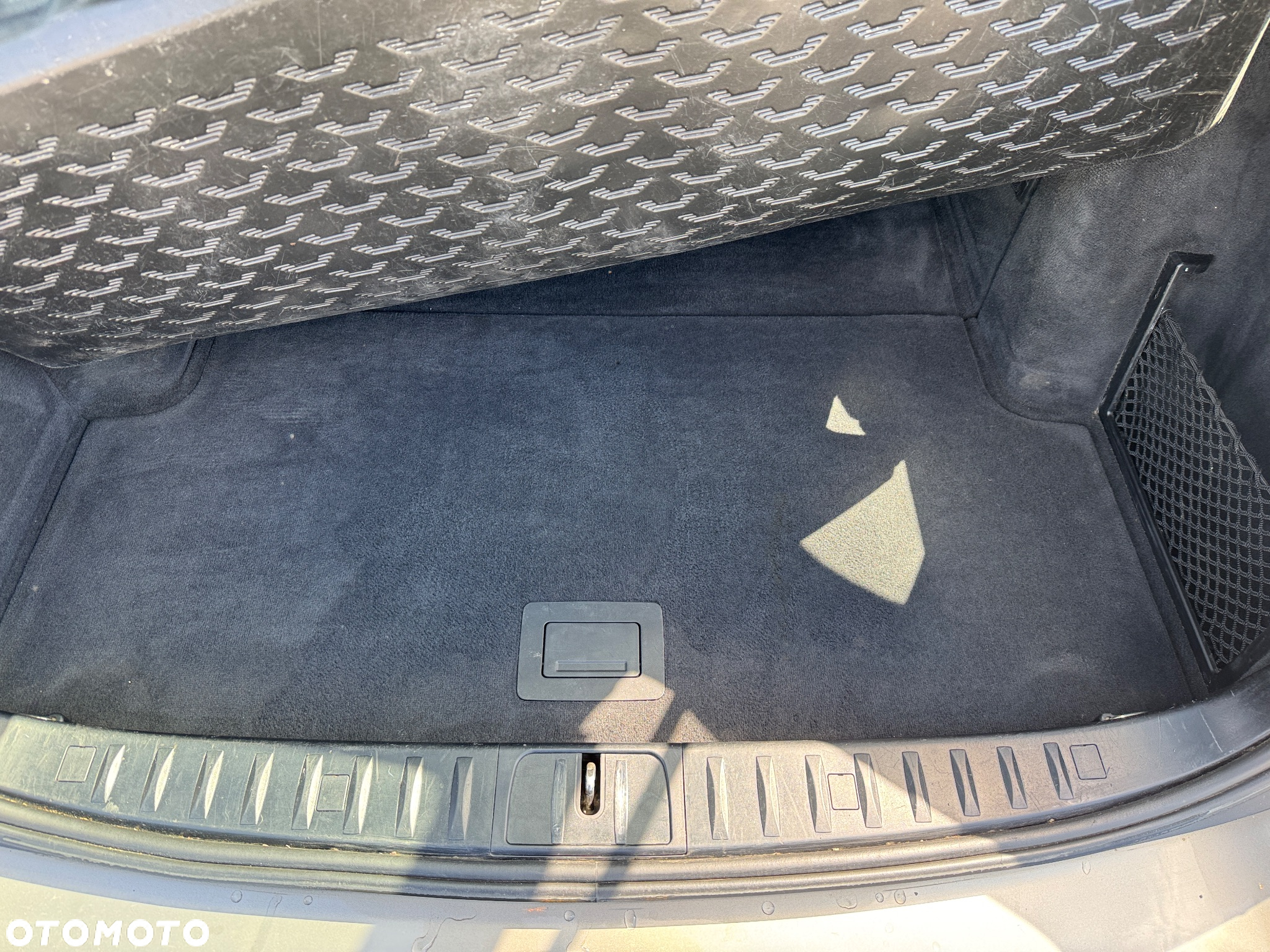 BMW Seria 3 318d DPF Touring Edition Exclusive - 24