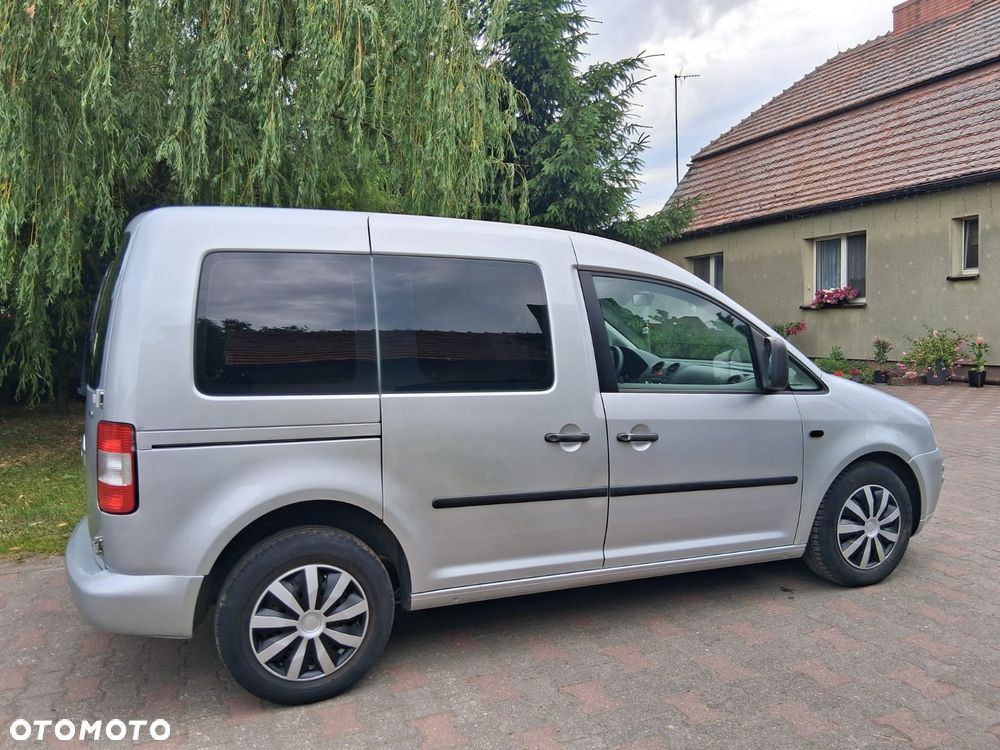 Volkswagen Caddy - 10