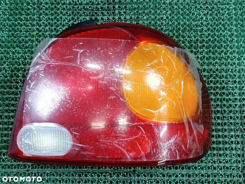 HYUNDAI ACCENT 94-00r Lampa Tył Prawy - 2