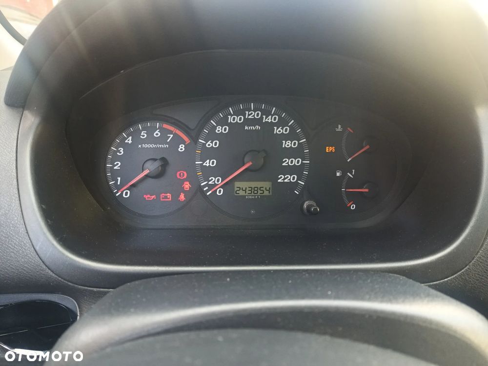Honda Civic 1.6i ES - 9