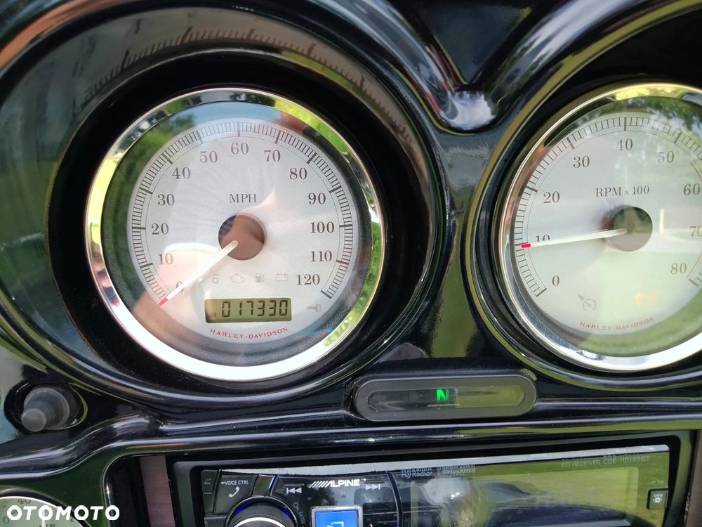 Harley-Davidson Touring Street Glide - 14