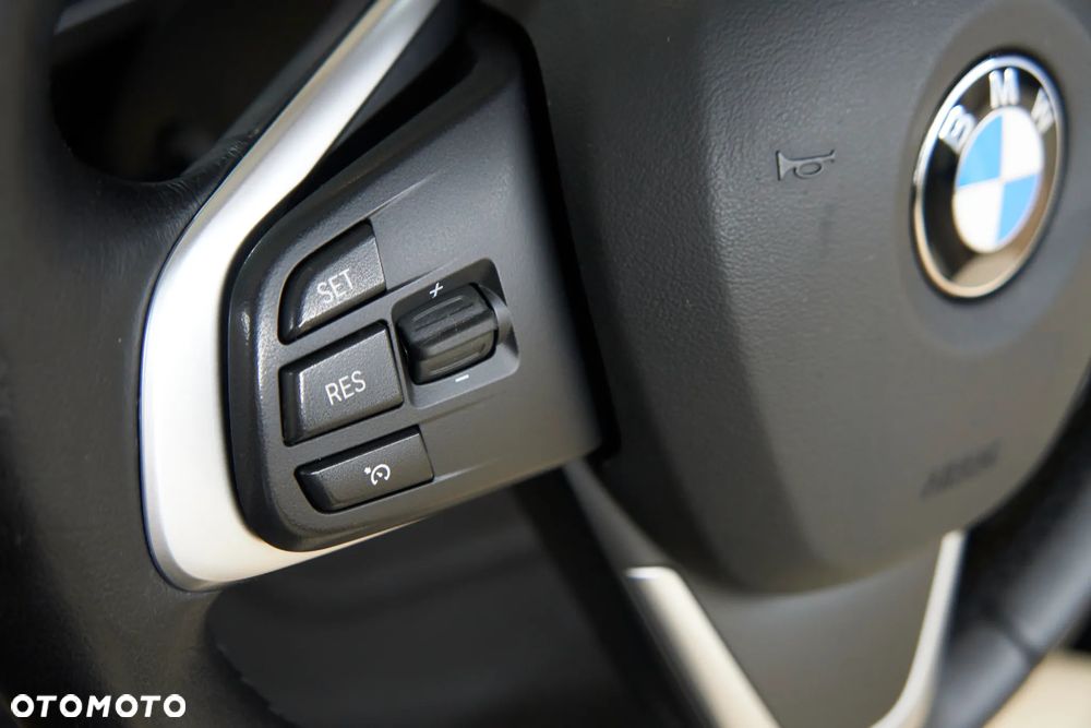 BMW X1 xDrive20i xLine - 9