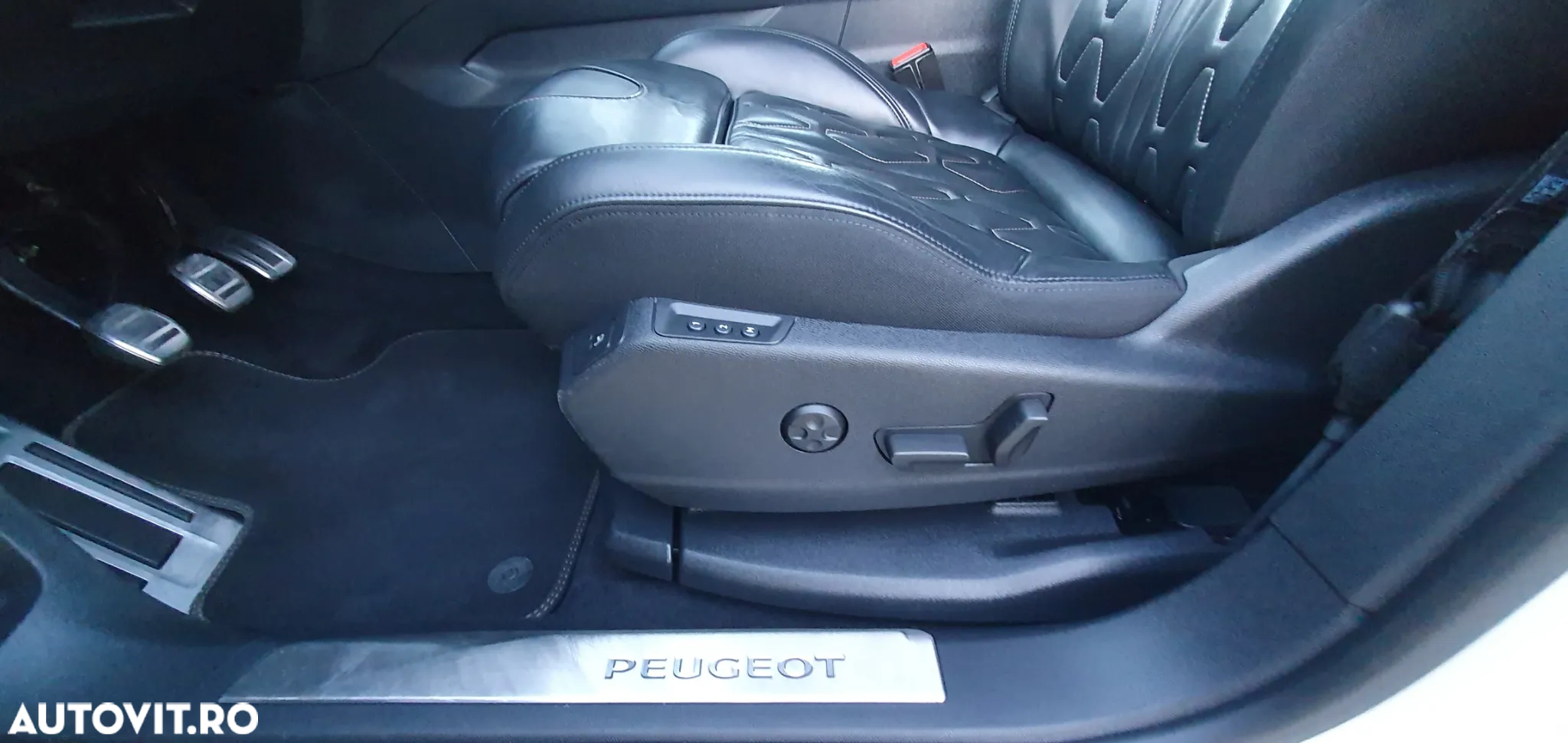 Peugeot 3008 1.2 PureTech Turbo S&S GT-Line - 20