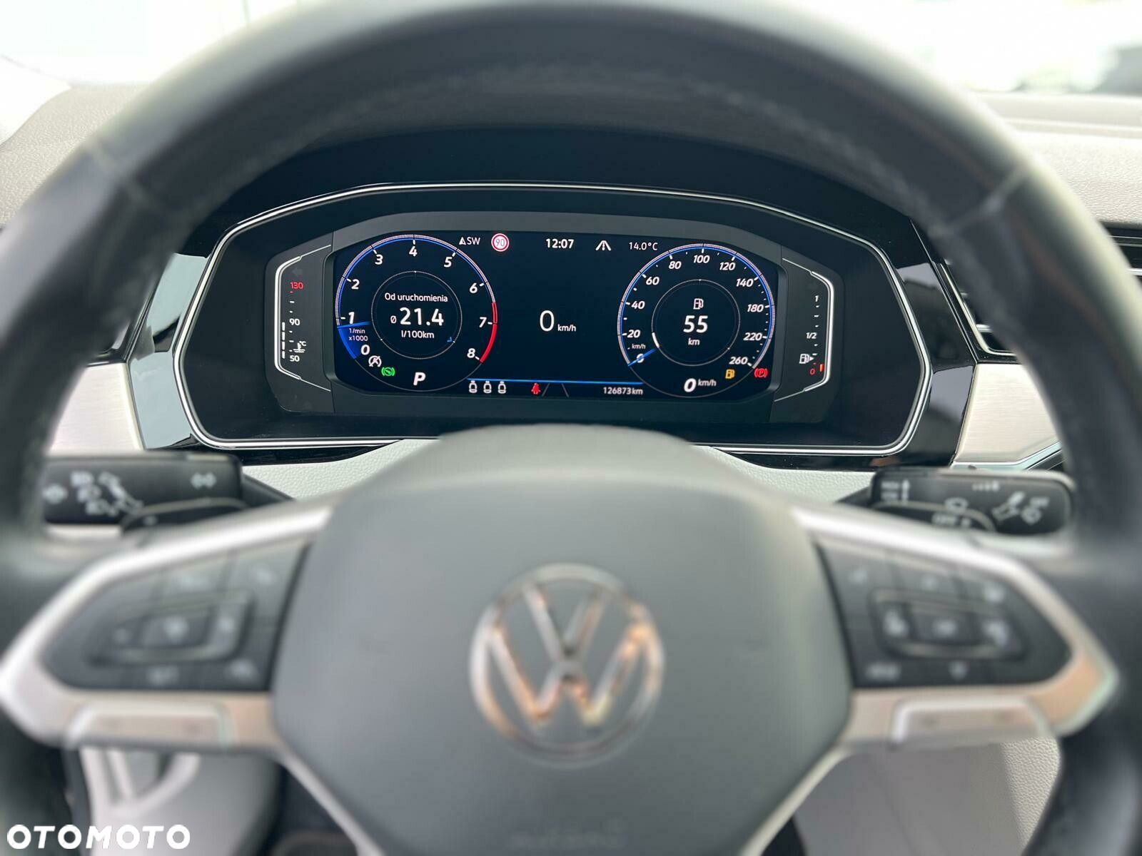 Volkswagen Passat 2.0 TSI Elegance DSG - 23