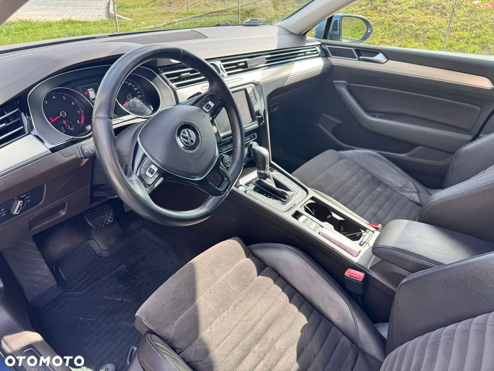 Volkswagen Passat Variant 1.8 TSI BMT Highline DSG - 11