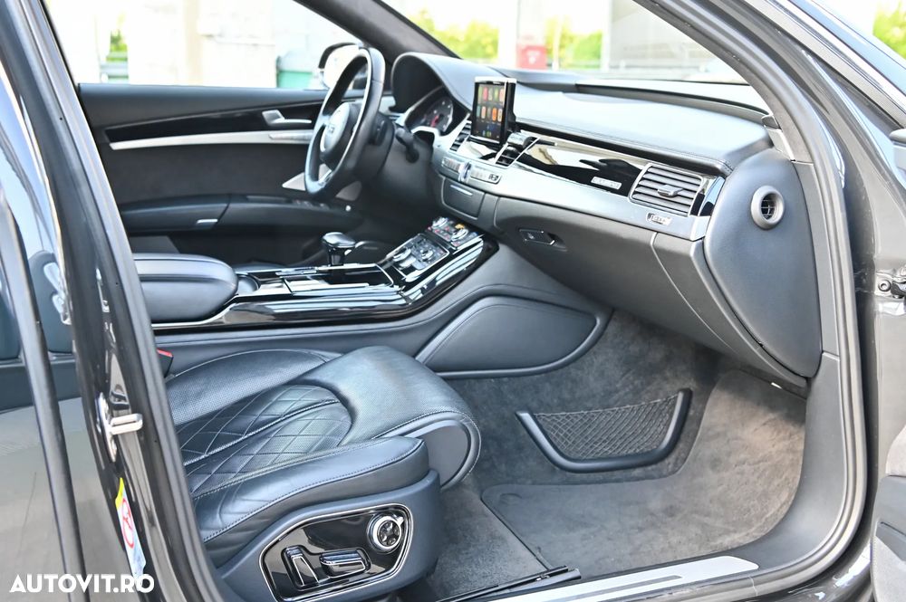 Audi A8 4.2 TDI DPF (clean diesel) quattro tiptronic Lang - 24