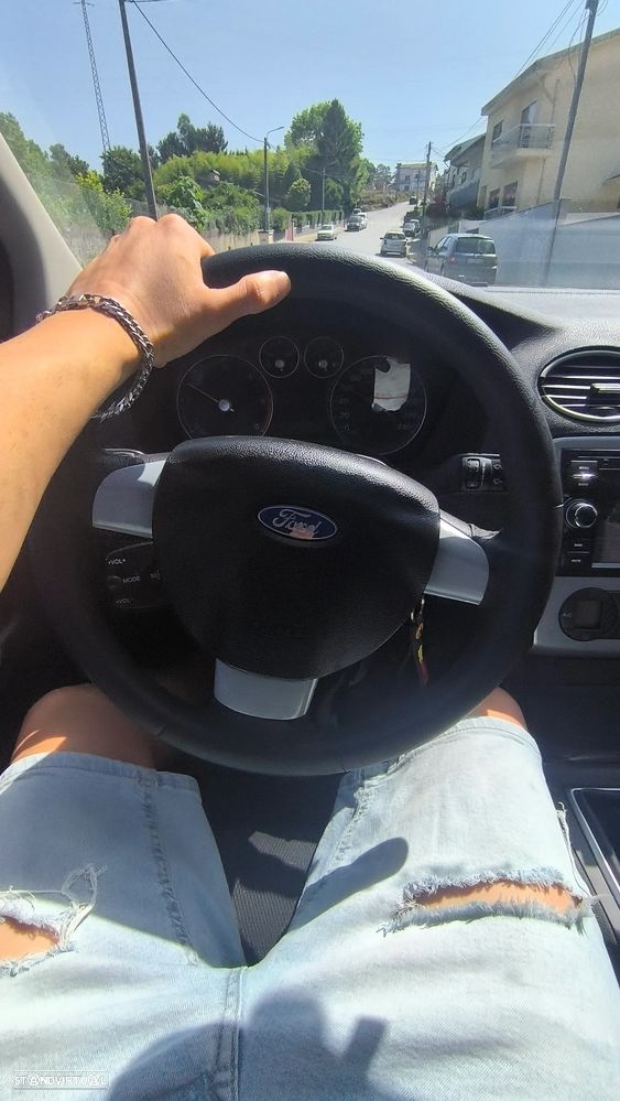 Ford Focus 1.6 TDCi Connection - 6