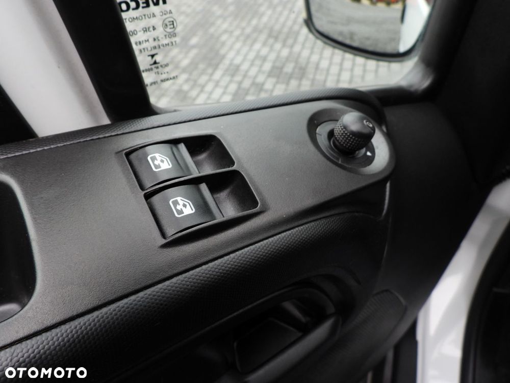 Iveco DAILY 35C16 WYWROTKA PODWÓJNA KABINA DOKA 6 MIEJSC TEMPOMAT BLIŹNIACZE KOŁA KLIMATYZACJA  160KM - 28
