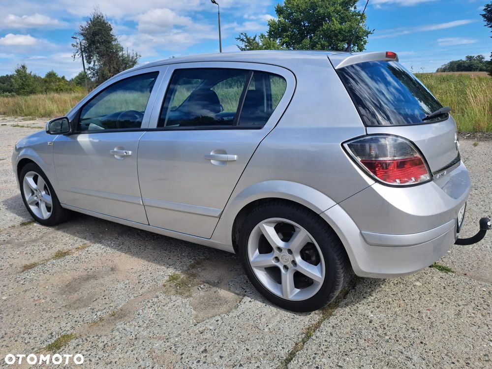 Opel Astra 1.6 Edition Sport - 8