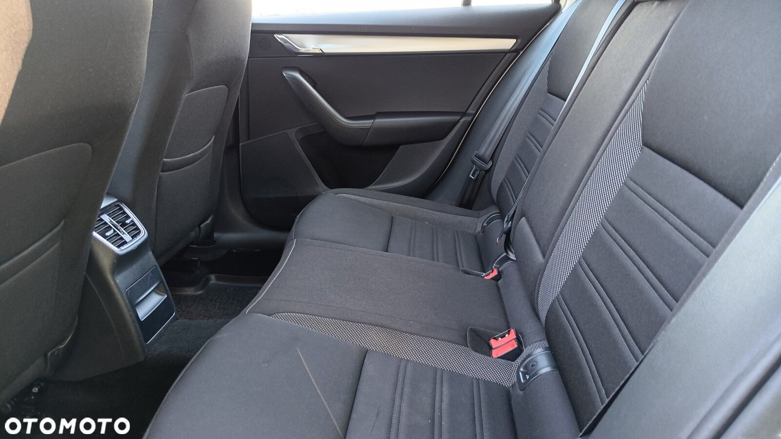 Skoda Octavia 1.5 TSI GPF ACT Ambition - 13