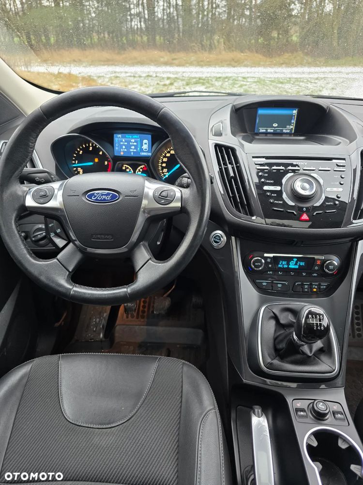 Ford Kuga 2.0 TDCi 4WD Titanium - 29