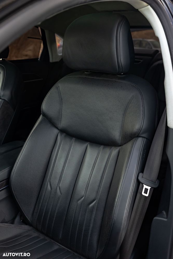 Audi A8 55 TFSI quattro Tiptronic - 12