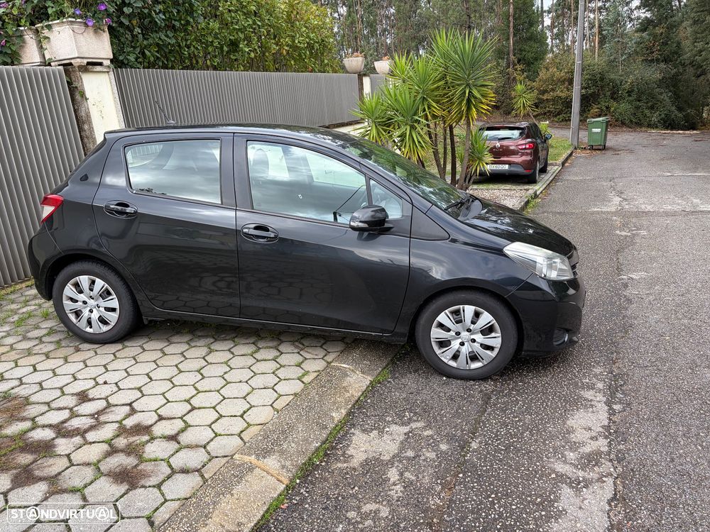 Toyota Yaris 1.4 D-4D Comfort+Navi - 4