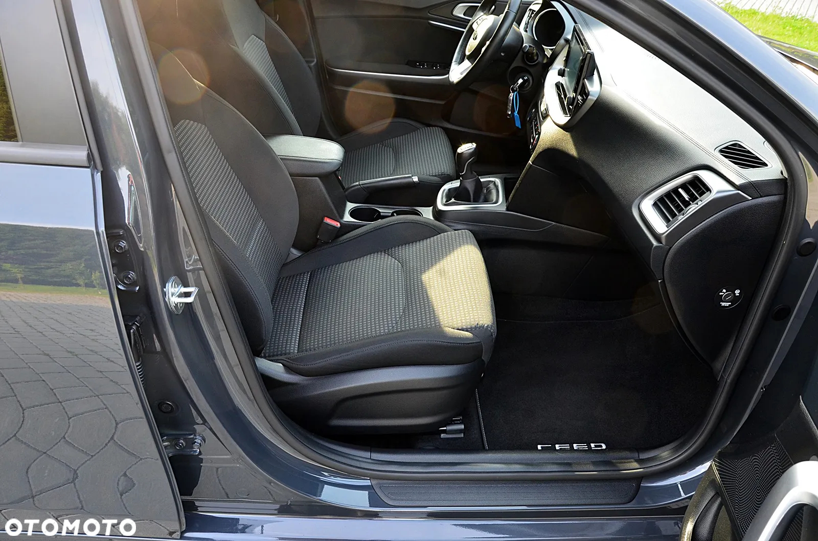 Kia Ceed - 28