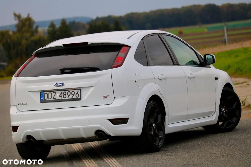 Ford Focus ST - 38