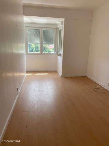 Apartamento T1 remodelado Benfica São Domingos - Grande imagem: 3/12