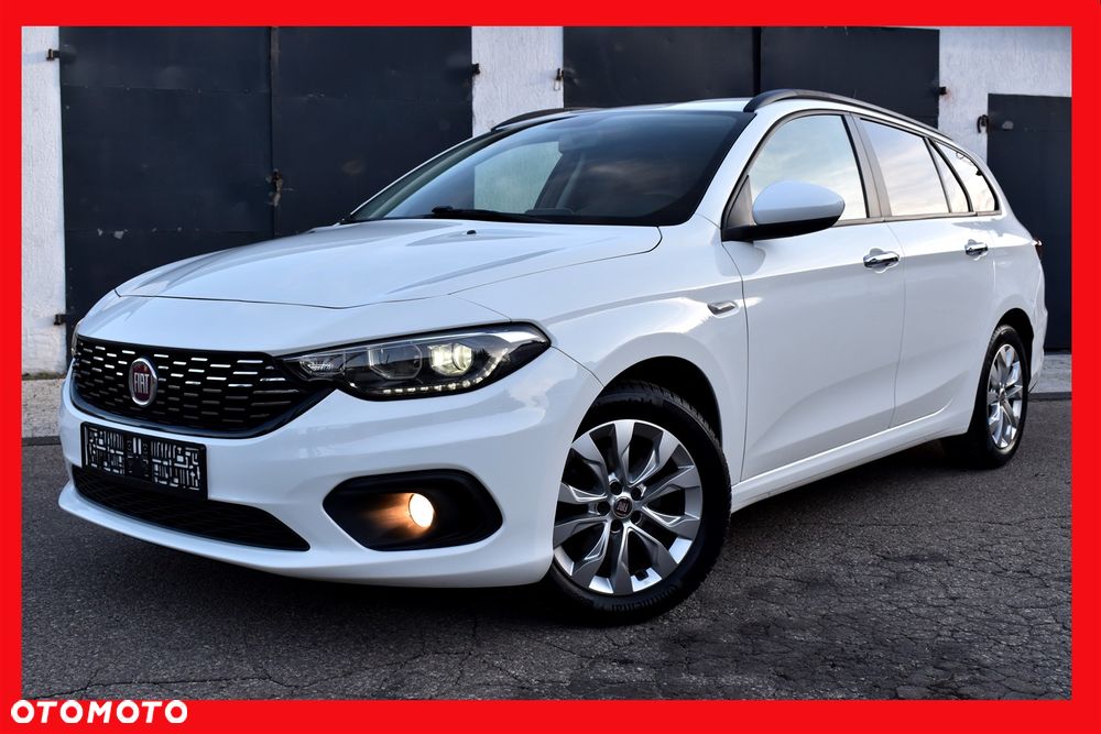Fiat Tipo 1.4 16v Lounge EU6d - 1