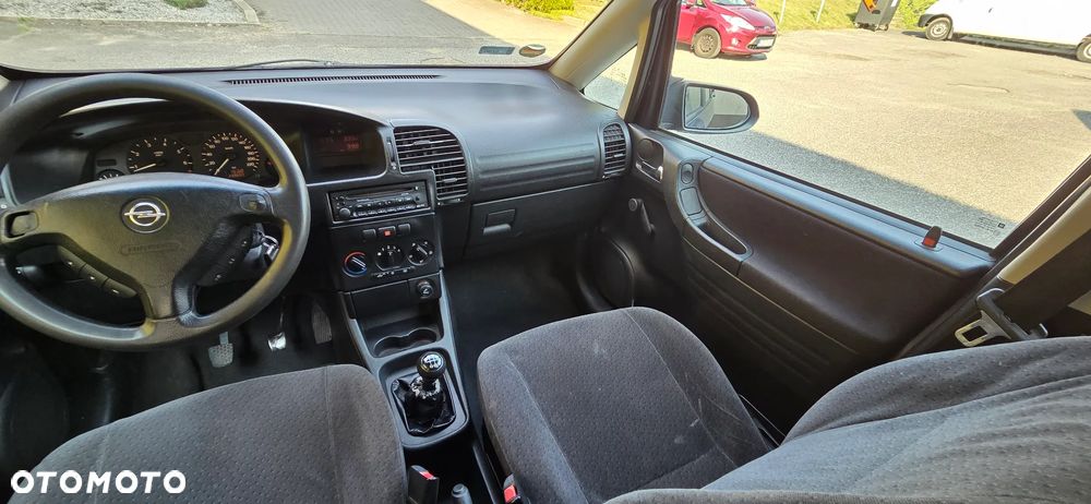 Opel Zafira 1.6 16V Elegance - 15