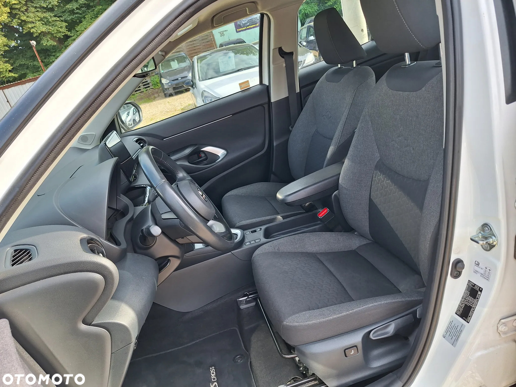 Toyota Yaris Cross Hybrid 1.5 Dynamic - 18