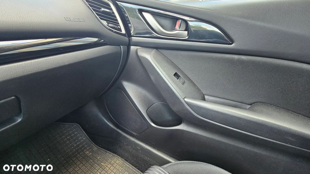 Mazda 3 2.0 Skyenergy EU6 - 17