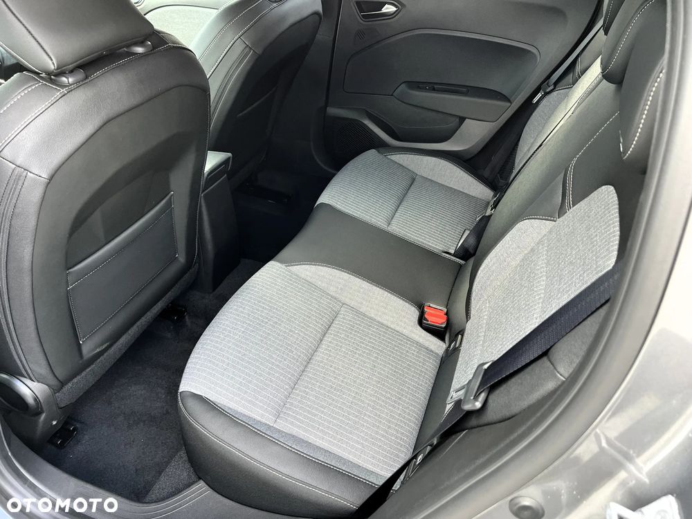 Renault Clio 1.6 E-TECH Full Hybrid 145 Techno - 11