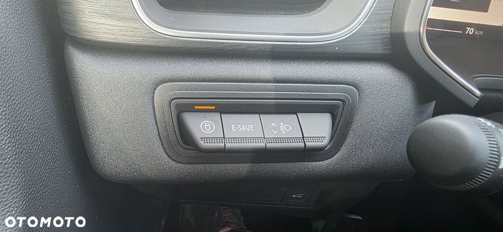 Mitsubishi Grandis - 22