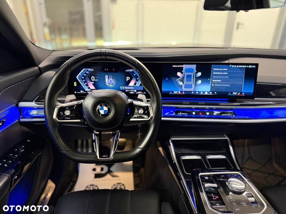 BMW Seria 7 730d mHEV - 9