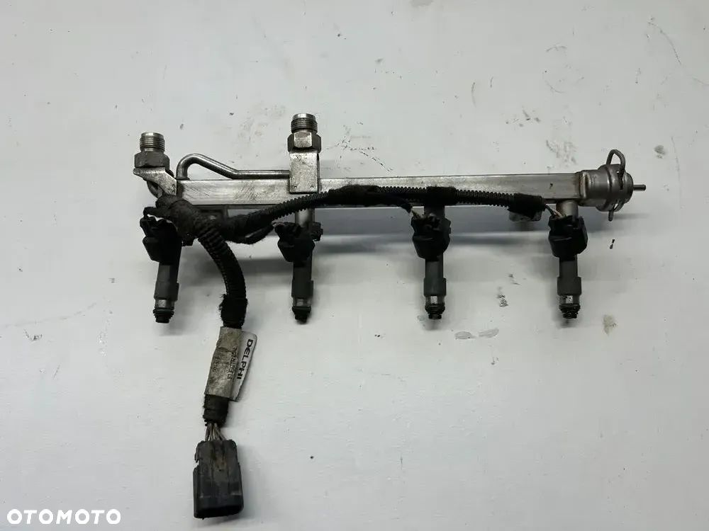 Saab 93 9-3 listwa wtryskowa wtryski wtryskiwacze 2.0 t 1.8t 55556681 polift szare
