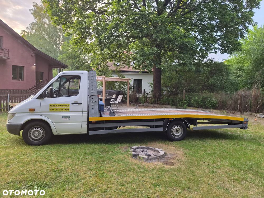 Mercedes-Benz Sprinter - 5