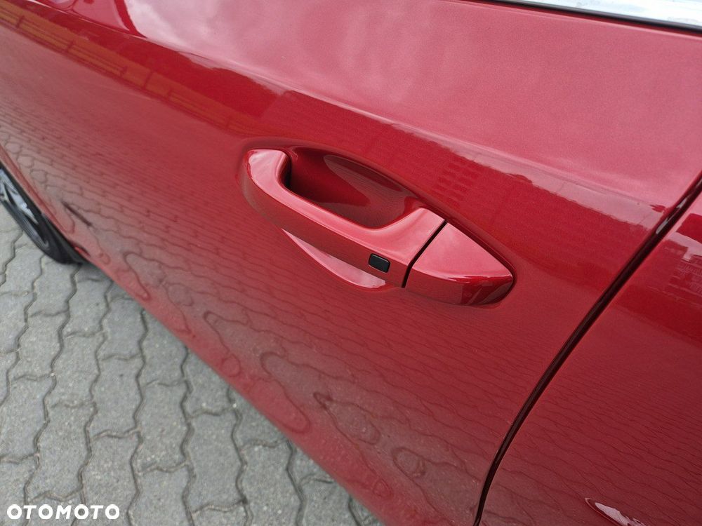 Kia Ceed - 11