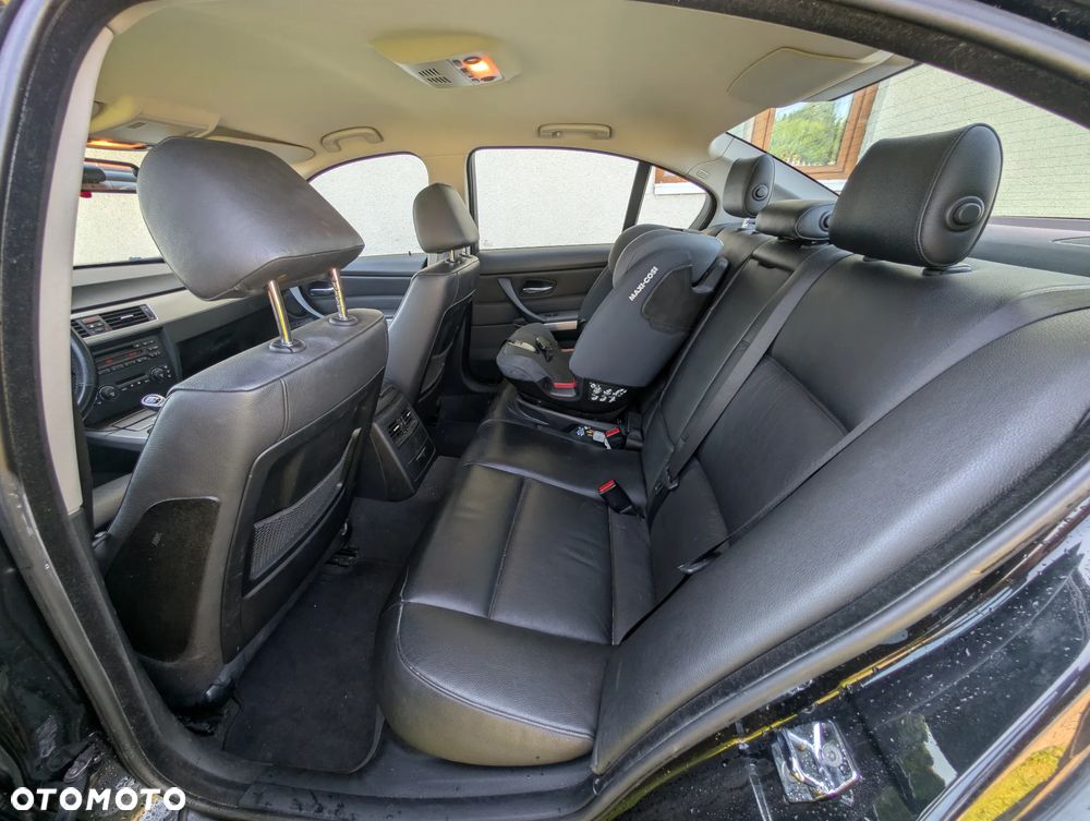 BMW Seria 3 - 18