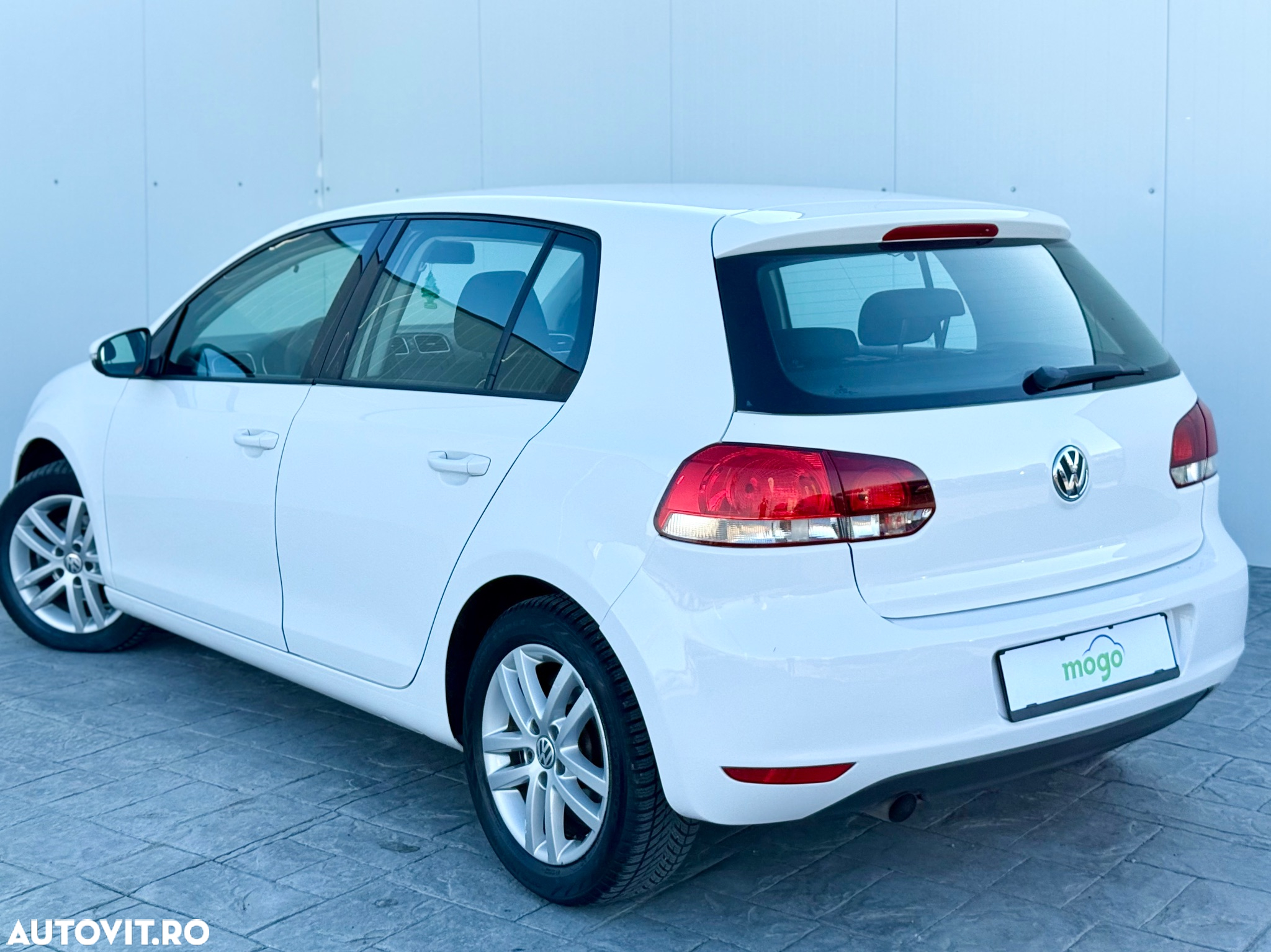 Volkswagen Golf 1.6 TDI BlueMotion Technology DPF Highline DSG - 3