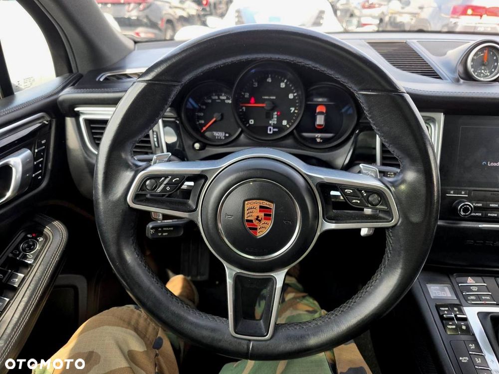 Porsche Macan Standard - 11
