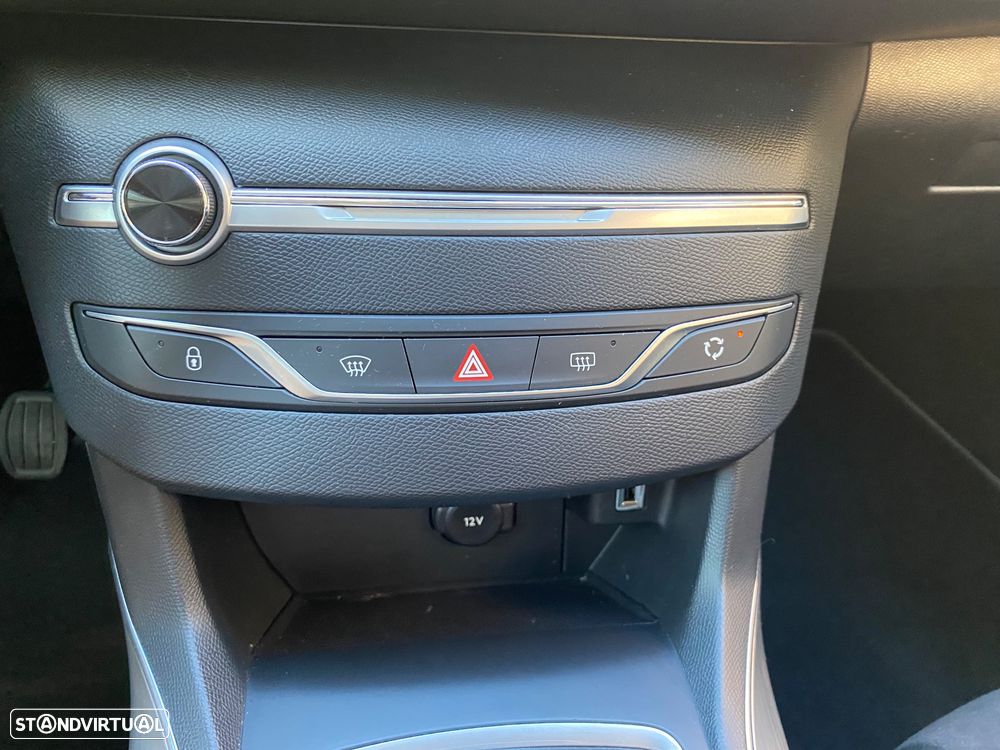 Peugeot 308 SW 1.5 BlueHDi Allure - 42