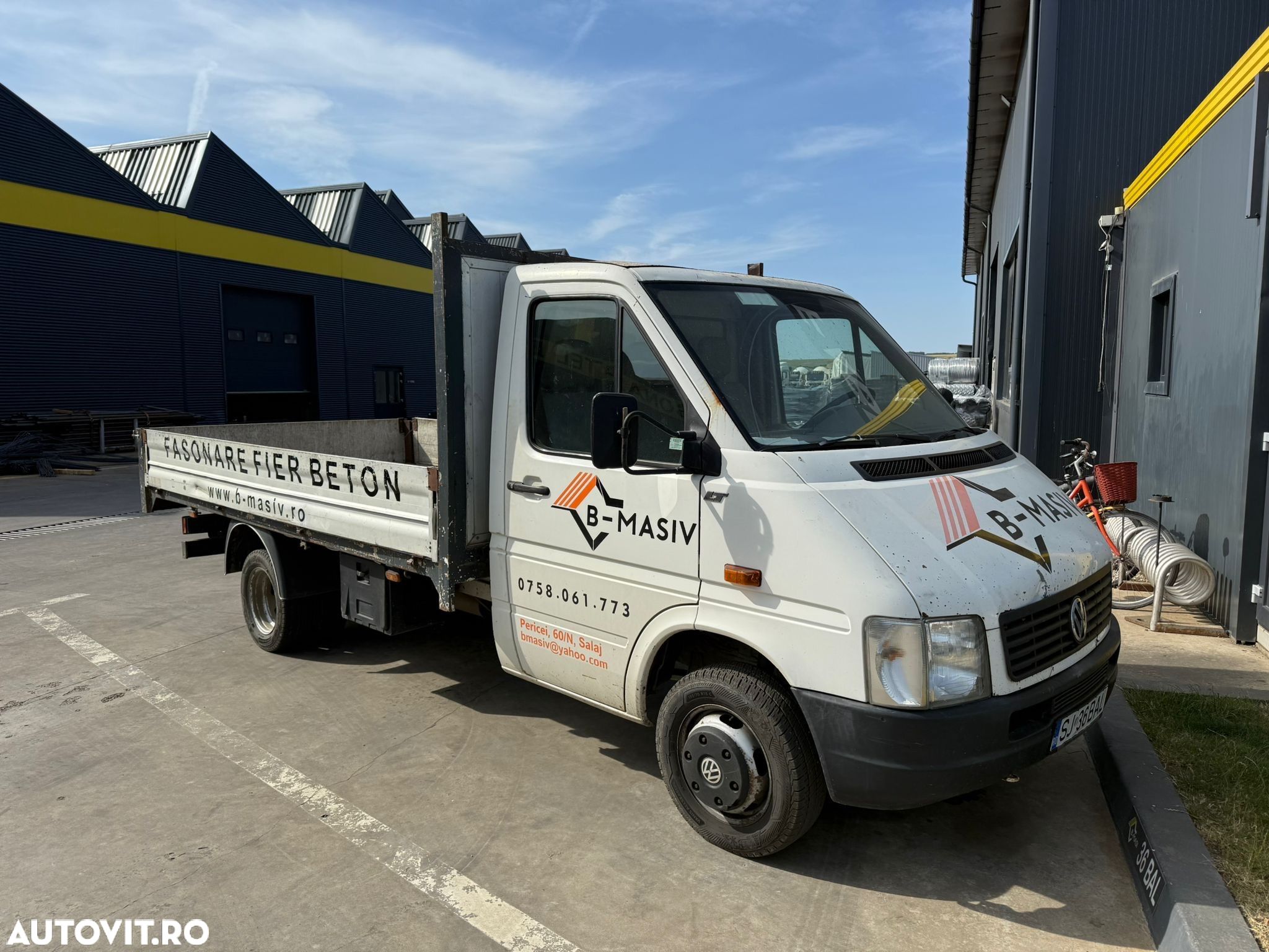 Volkswagen LT - 1