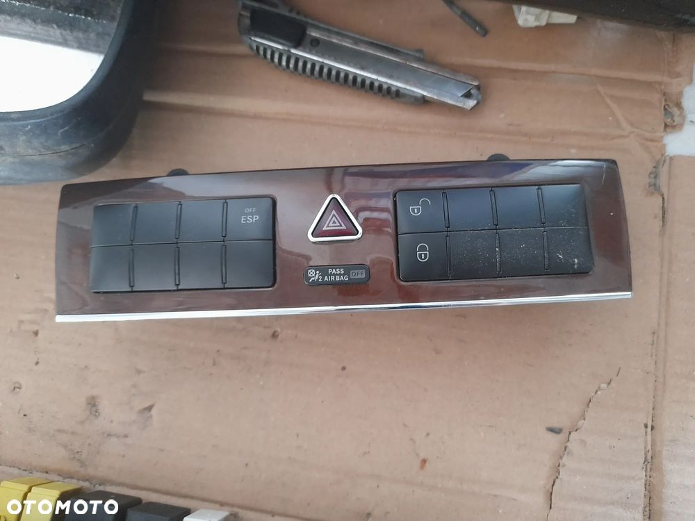 MERCEDES W203  Panel klimatyzacji A2038304085 - 16