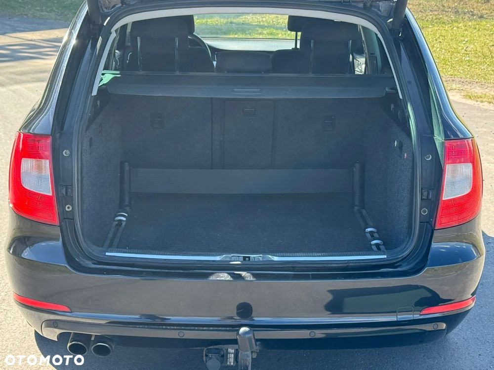 Skoda Superb 2.0 TDI Ambition - 11