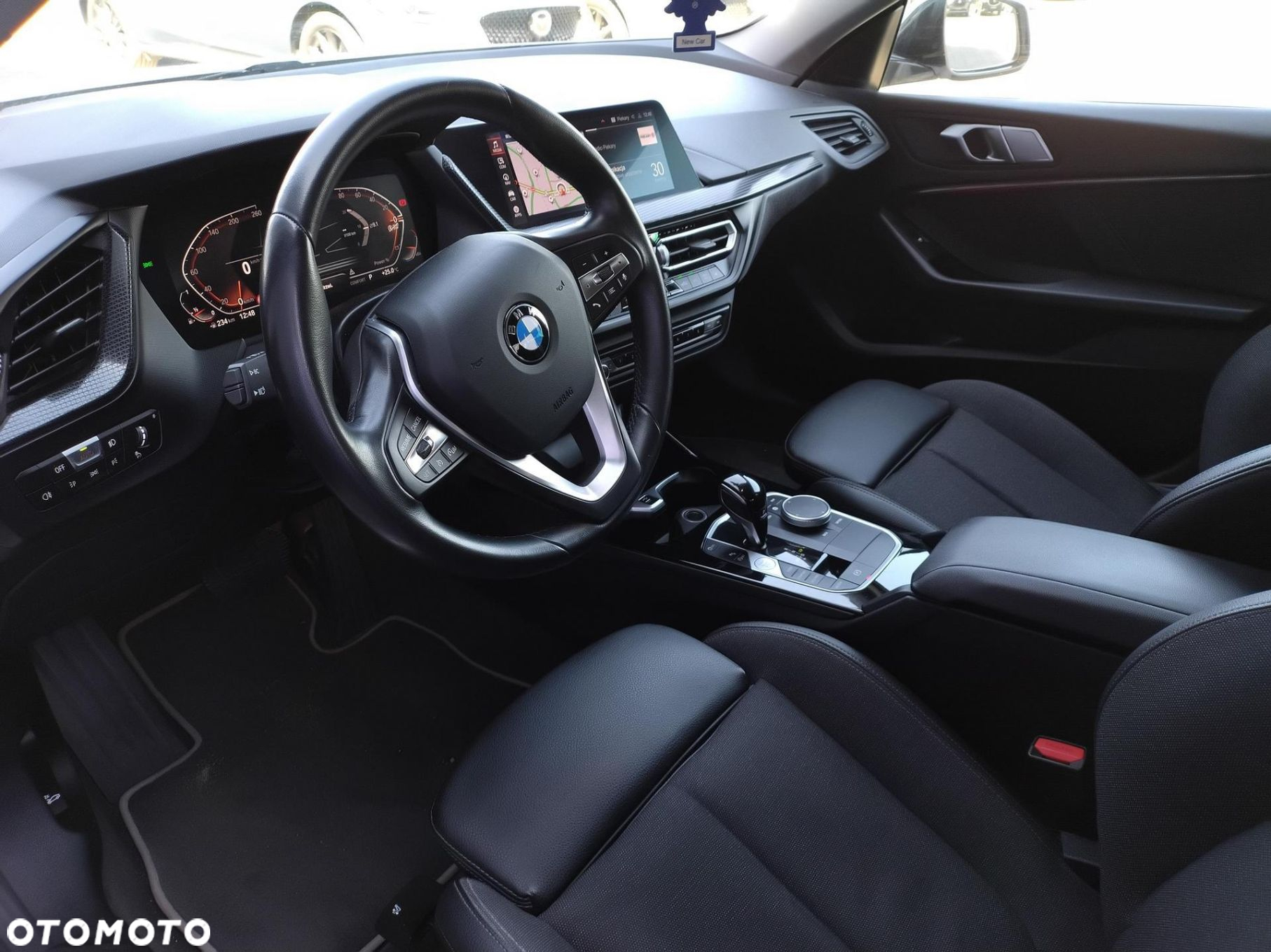 BMW Seria 2 218i - 9