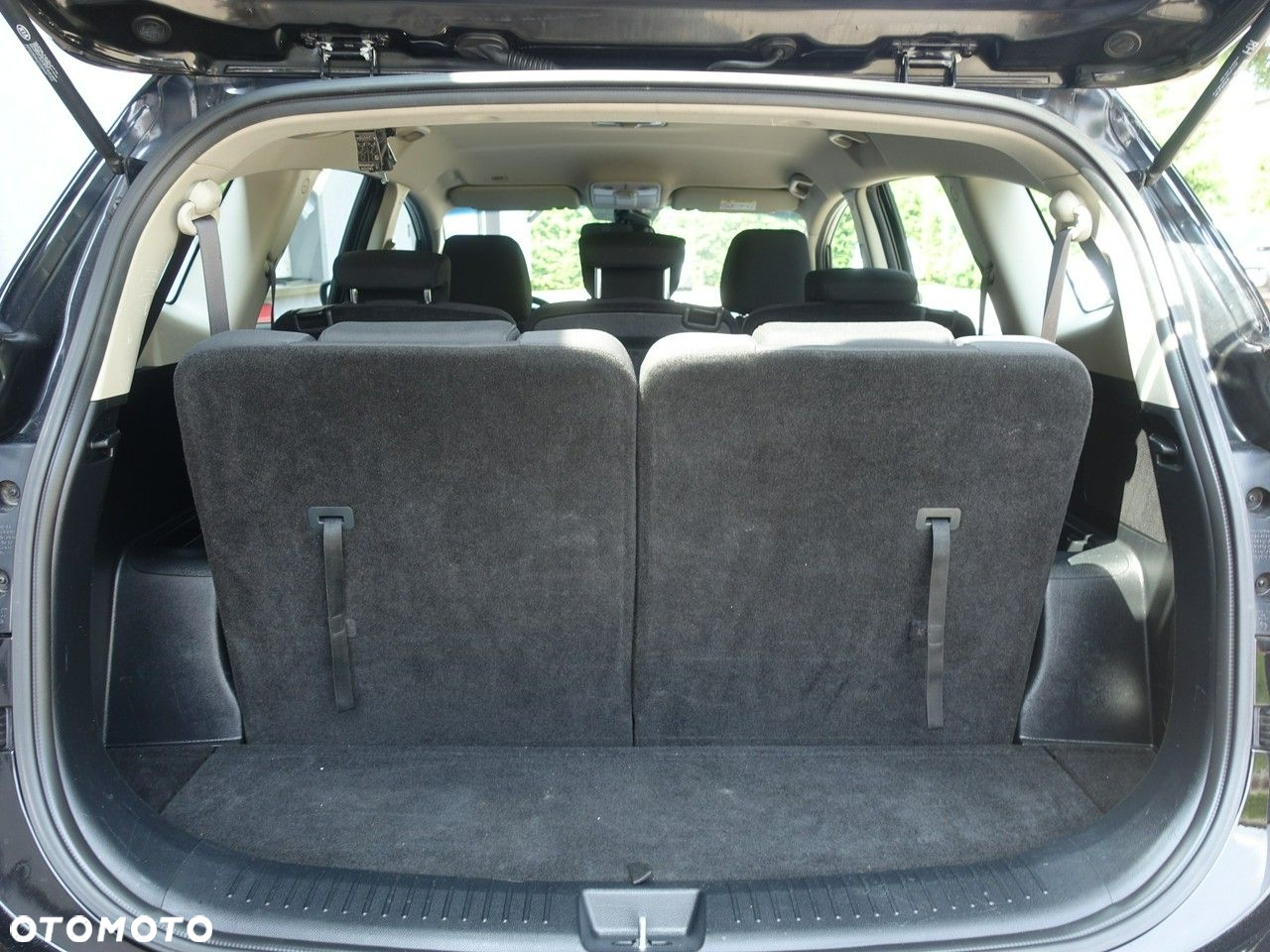 Kia Carens 1.6 GDI L 7os EU6 - 16