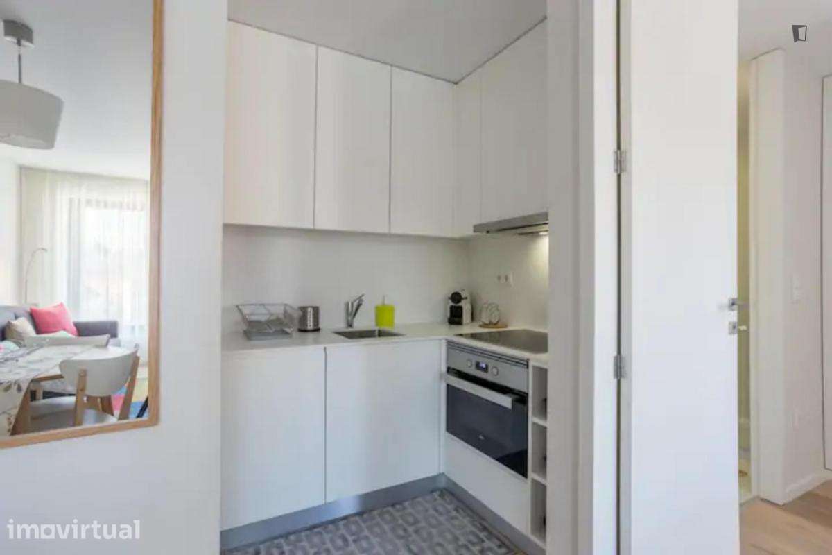 Apartamento com 1 quartos - localizado em Santo Ildefonso Porto - Grande imagem: 5/11