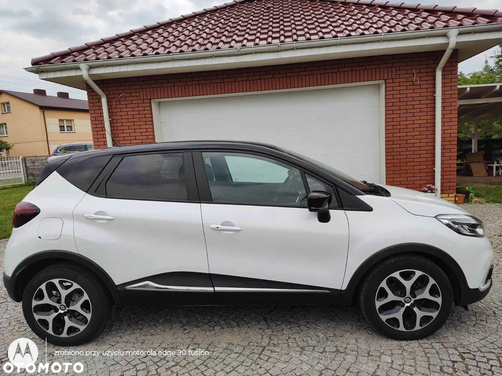 Renault Captur TCe 120 EDC Helly Hansen - 4