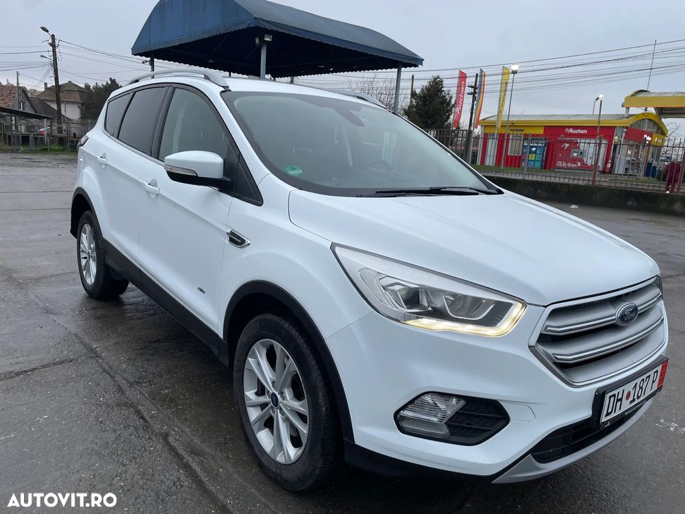 Ford Kuga - 2