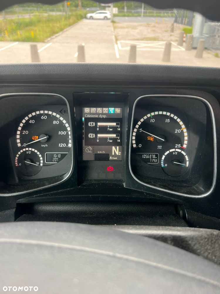 Mercedes-Benz Actros - 9