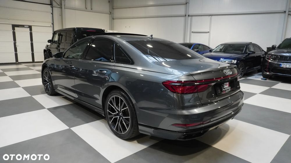 Audi A8 - 17